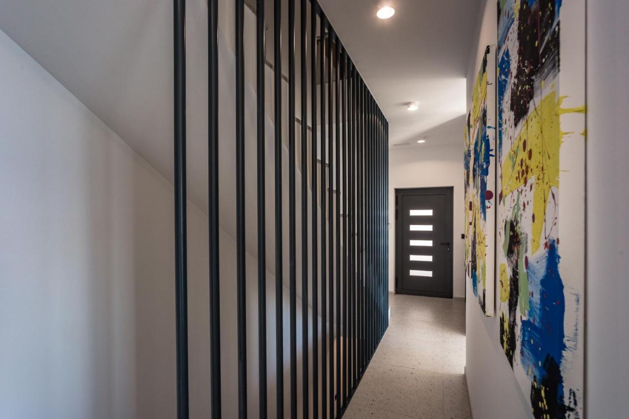 Villa Dispet With Heated Pool, Jacuzzi, Sauna And Cinema Celina Buitenkant foto